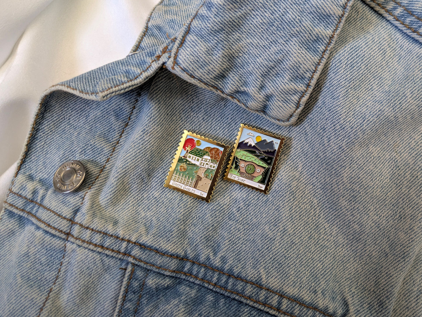 The Shire Enamel Pin - Lord of the Rings Literary Souvenir